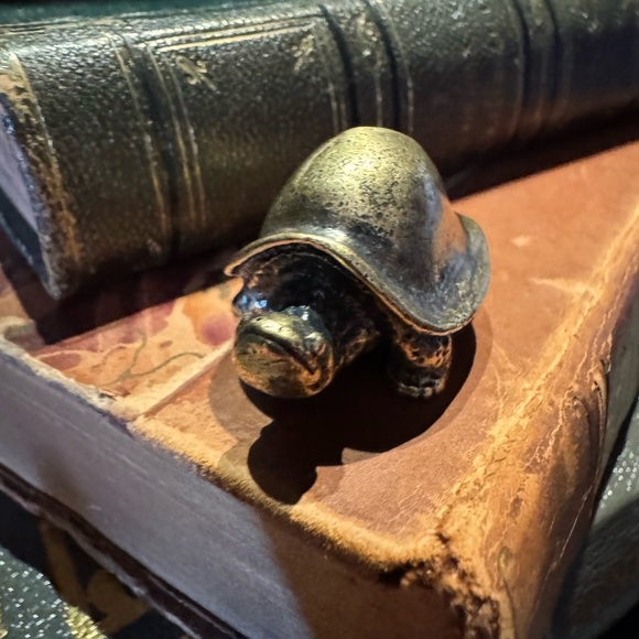 Solid Brass Turtle Vintage-style Sculpture Desk Decor - Picture 8 of 10